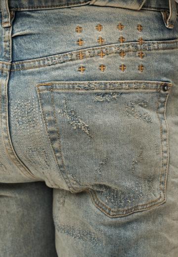 Узкие джинсы