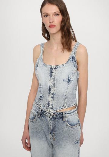 Джинсы бойфренда