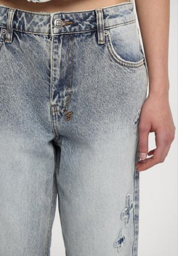 Джинсы бойфренда