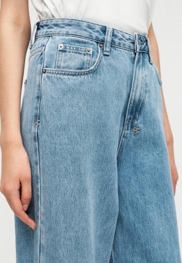 Джинсы бойфренда