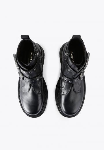 Ковбойские сапожки