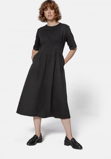 Туфли с высоким носом