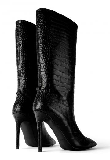 Высокие сапоги