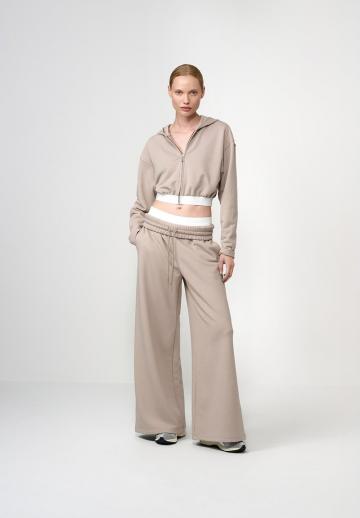 Спортивные штаны