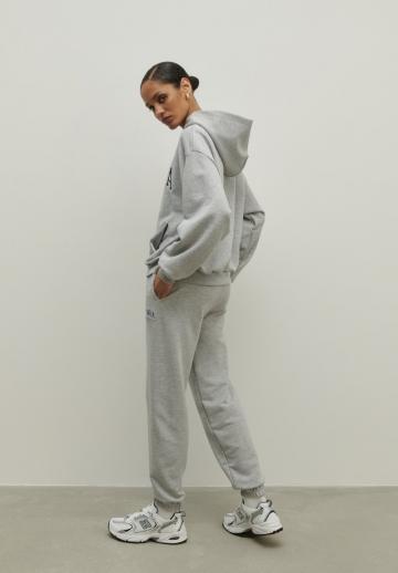 Пуловер с капюшоном