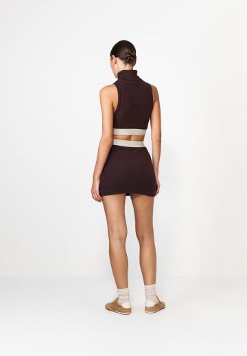 Юбка с накладными карманами