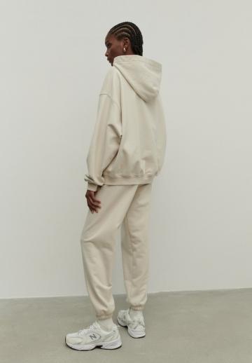 Пуловер с капюшоном