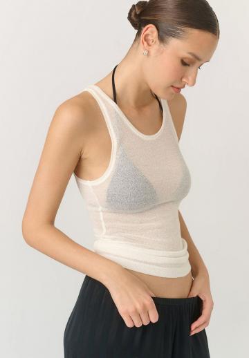 Блузка без рукавов