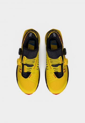 Беговые кроссовки