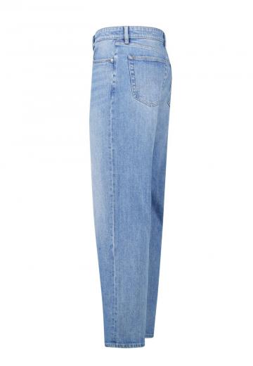 Клешеные джинсы