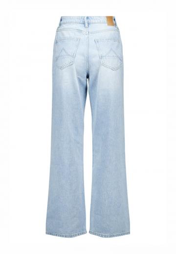 Свободные джинсы