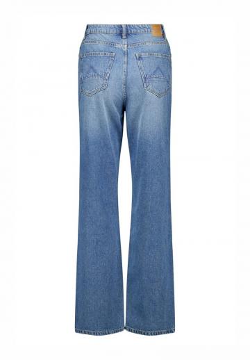 Свободные джинсы