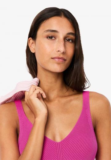 Платье футляр