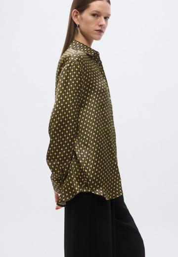 Атласная блузка