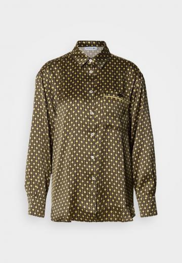 Атласная блузка