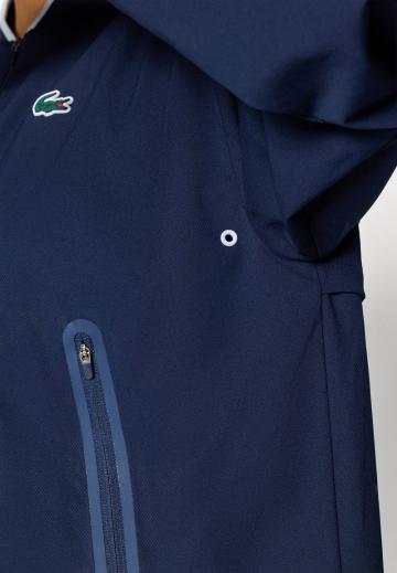 Спортивная куртка