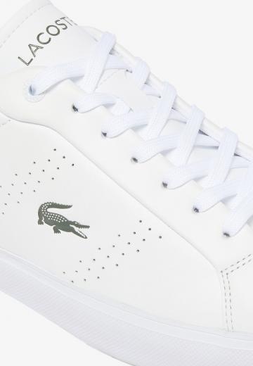 Походные кроссовки