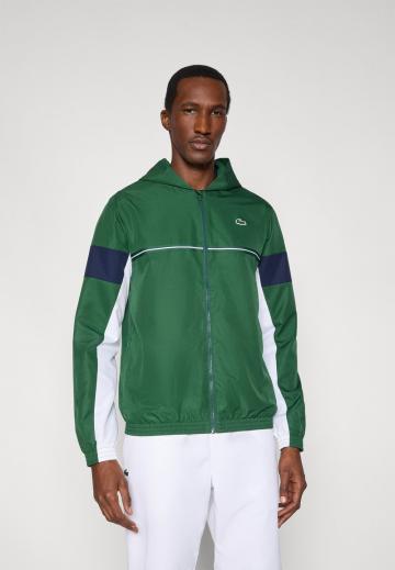 Спортивная куртка