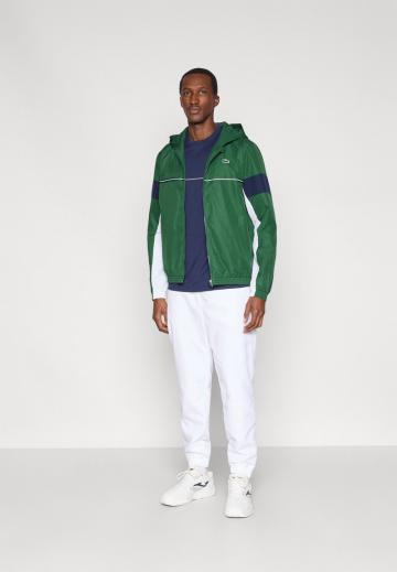 Спортивная куртка