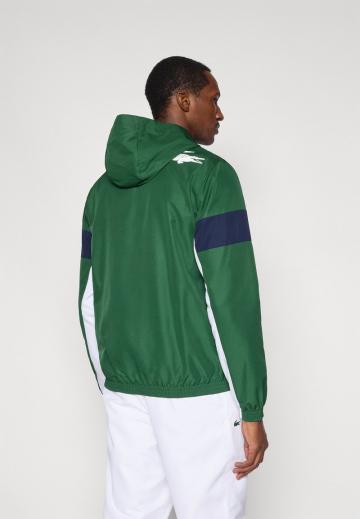 Спортивная куртка