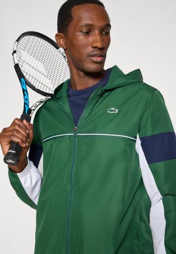 Спортивная куртка