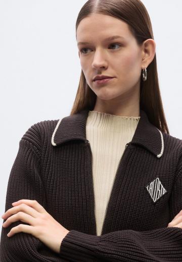 Вязаная кофта