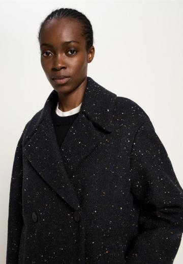 Шерстяное пальто