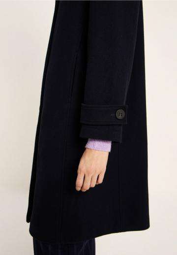 Шерстяное пальто