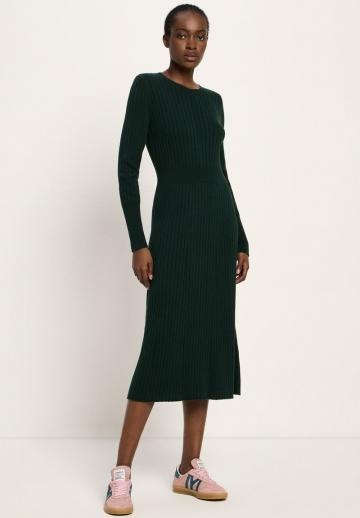 Вязаное платье