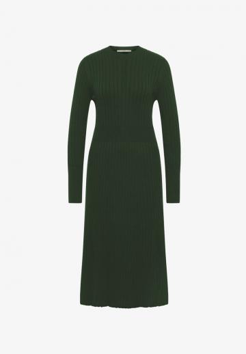 Вязаное платье