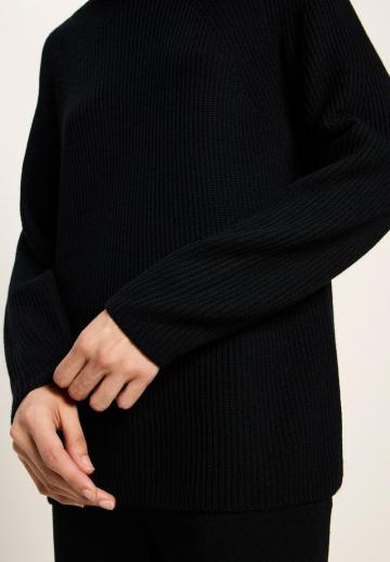 Длинный пуловер