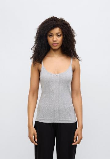 Топ на бретельках