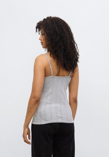 Топ на бретельках