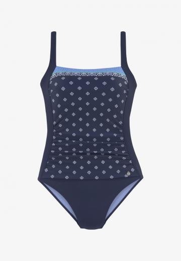 Слитный купальник