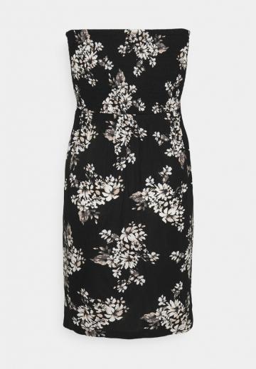 Платье без бретелек