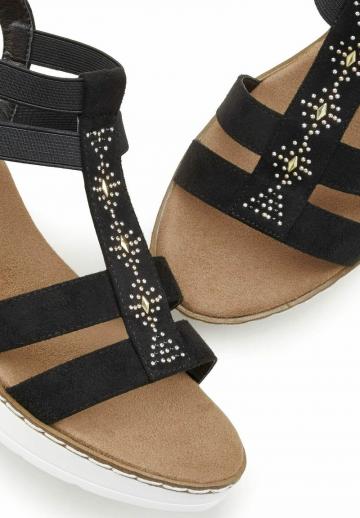 Босоножки на танкетке