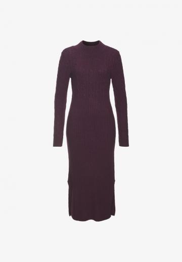 Вязаное платье