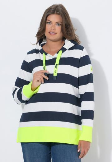 Пуловер с капюшоном