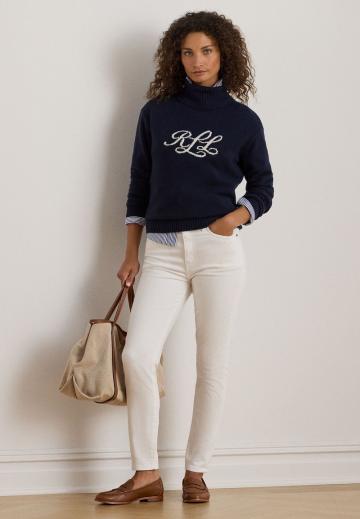 Узкие джинсы