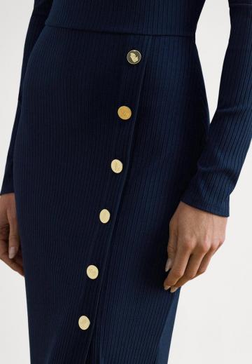 Вязаное платье