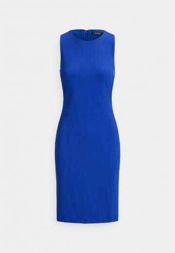 Платье футляр