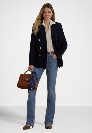 Клешеные брюки