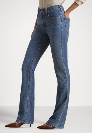 Клешеные брюки