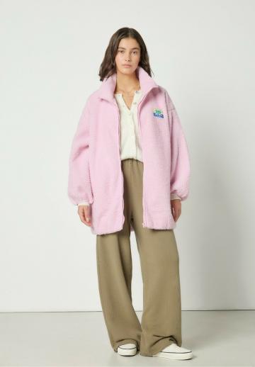 Короткое пальто