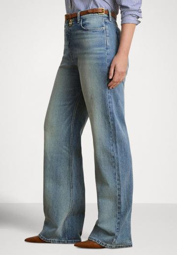 Прямые джинсы