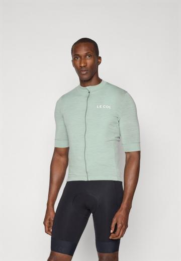 Спортивная форма