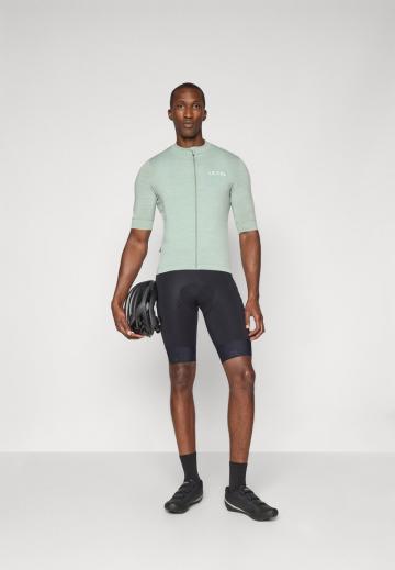 Спортивная форма