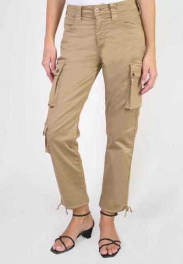 Брюки с накладными карманами