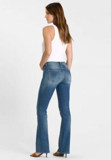 Клешеные брюки