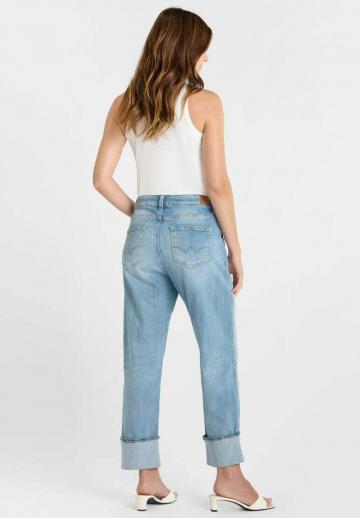 Свободные джинсы